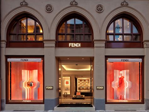 codice posizione fendi|Boutique FENDI .